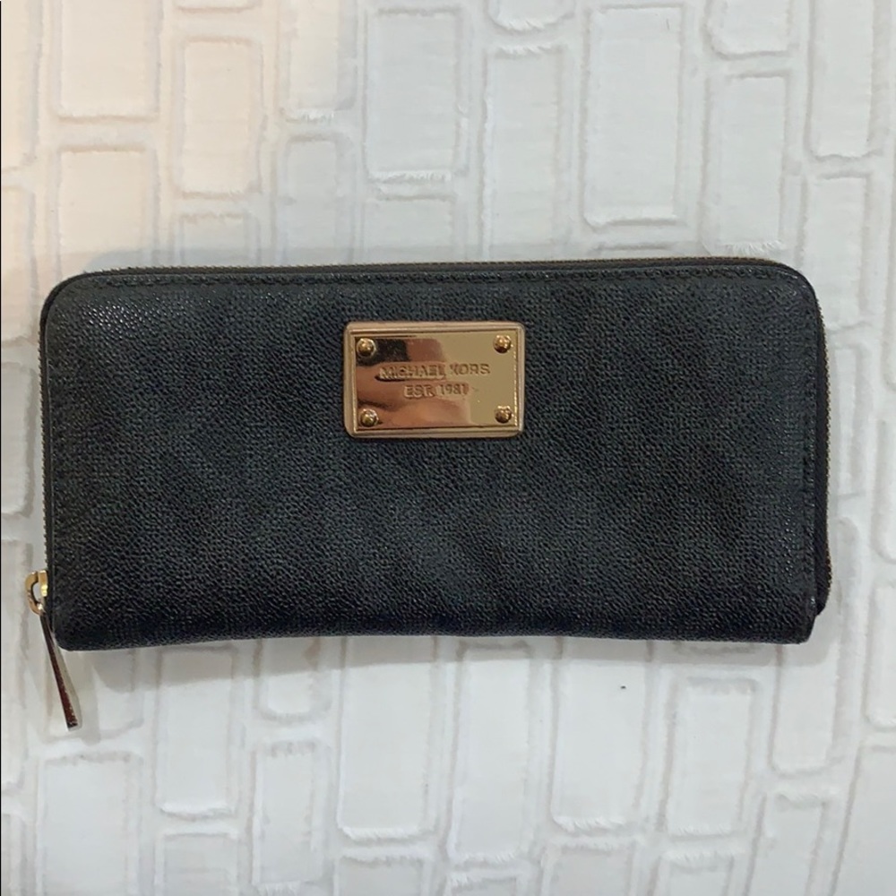 Michael Kors wallet